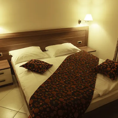 Piranesi Hotel 3*